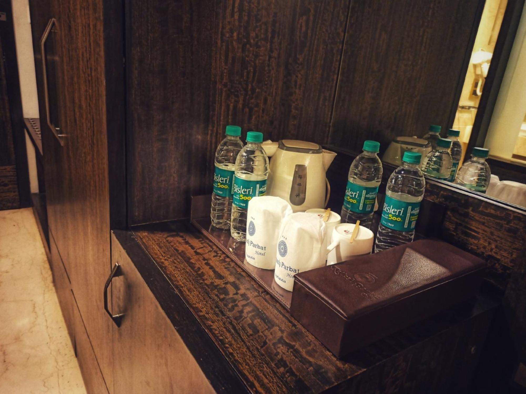 Kailash Parbat Hotel Лонавала Экстерьер фото